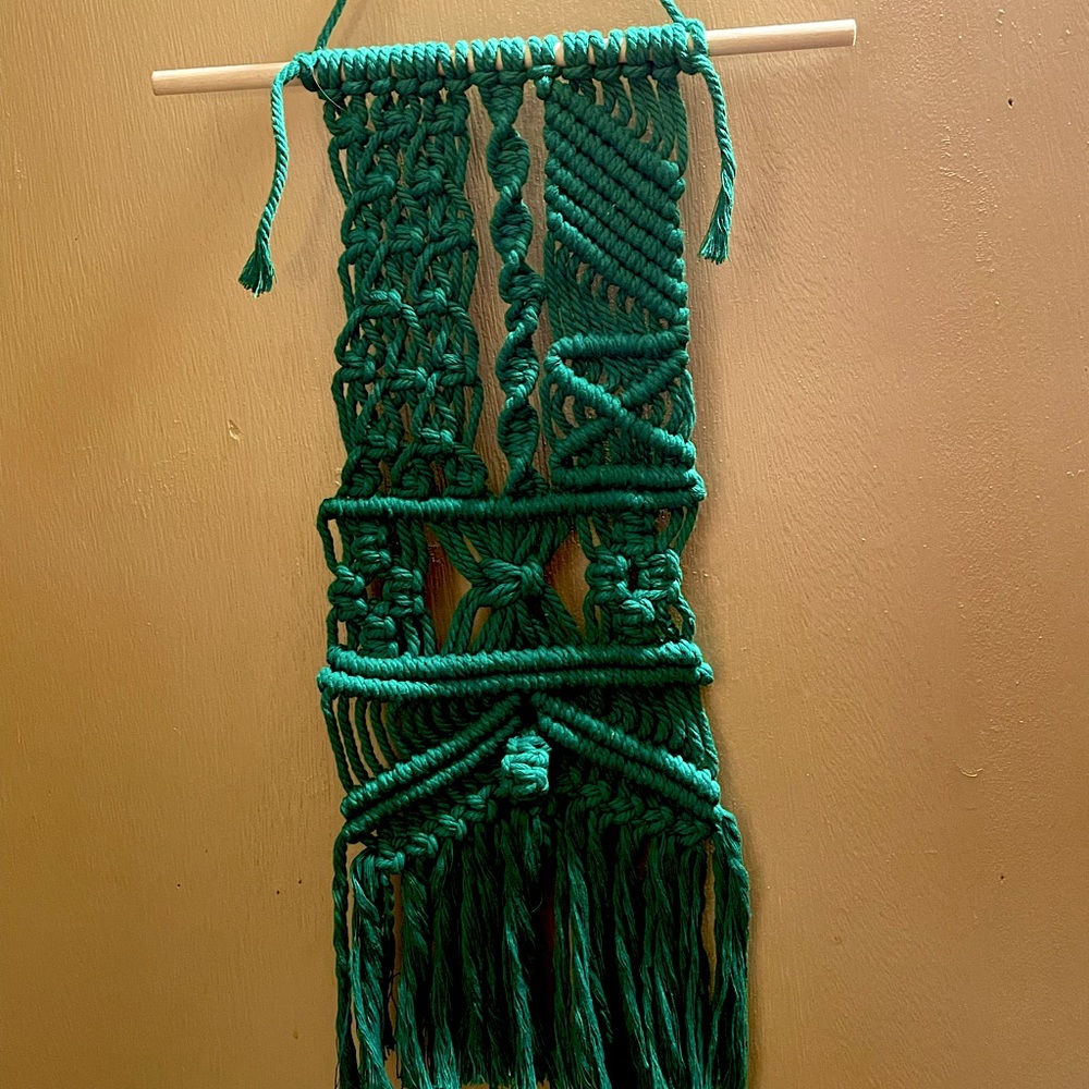 Macrame Green 21" x 11"